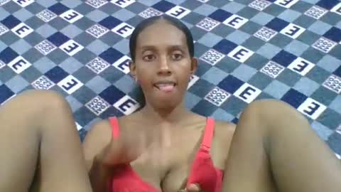 ninie246746 online show from February 22, 7:53 am