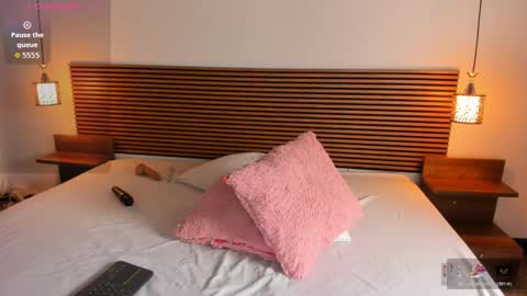 Nitha Gonzalez online show from January 6, 9:07 pm