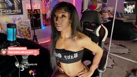 NIVIA WOLFE online show from January 4, 3:50 am