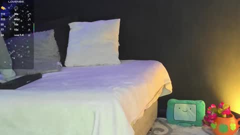 Noah  online show from December 14, 3:23 am