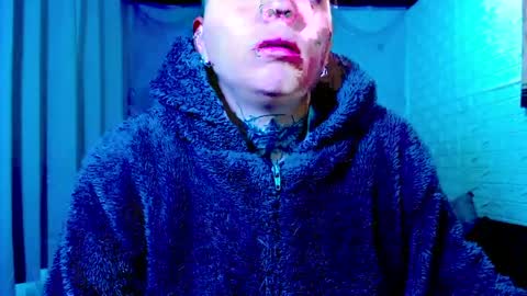 noah hehim    online show from April 2, 2:47 pm