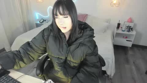 Noah  online show from February 20, 6:26 am