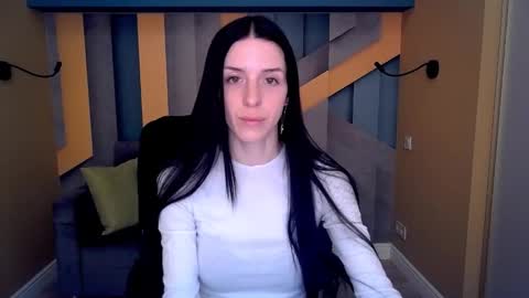 NoirDiva online show from March 27, 1:01 pm