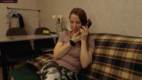 Nora online show from March 3, 9:04 am