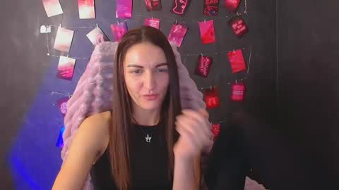 Nora online show from December 17, 11:42 pm