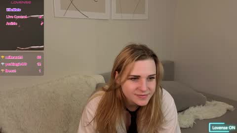 Elina online show from April 8, 11:45 am