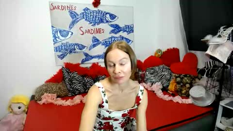 Nora online show from May 28, 9:34 pm