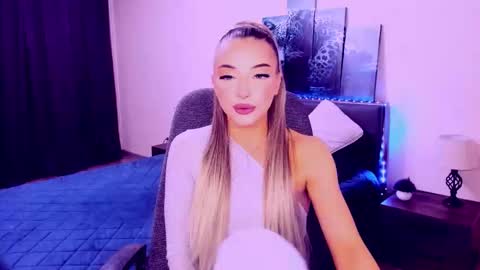 NoraSun online show from November 9, 10:27 pm