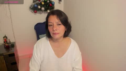 nuit_rose online show from December 19, 2:59 am