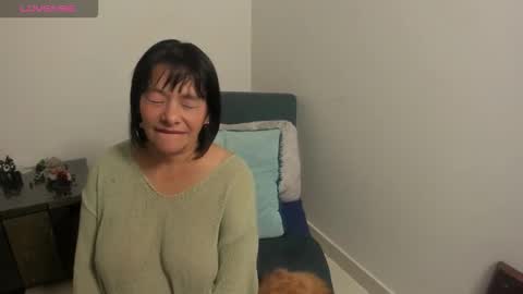 nuit_rose online show from January 13, 2:39 am