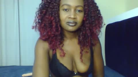 nutgal online show from December 4, 7:54 am