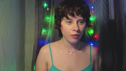 Snapshot of octopussy69x chatting on October 25, 12:46 pm Evie online show from October 25, 12:46 pm