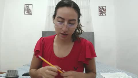 Val online show from March 4, 11:00 pm