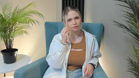 Eliana online show from December 10, 4:56 am