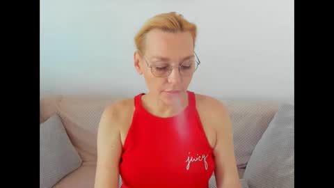 oeigesmik online show from May 15, 9:12 am