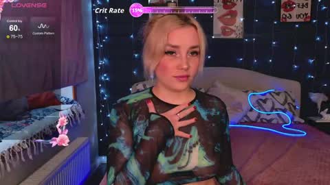 oh_my_julia online show from April 18, 12:46 am