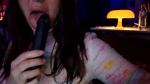 ohmygodbeckyy online show from March 11, 2:09 pm