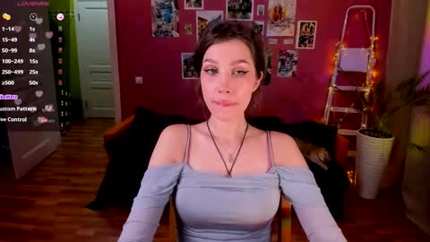 Snapshot of ohmymiami_ chatting on October 11, 10:45 pm Light  online show from October 11, 10:45 pm