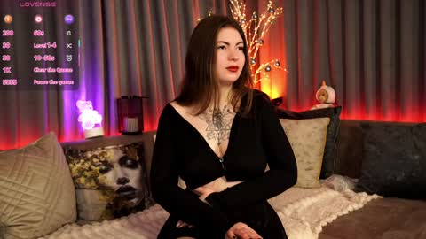 Snapshot of olivia_devis chatting on January 23, 6:06 am SaraConor online show from January 23, 6:06 am