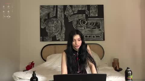 Olivia Faye online show from March 3, 7:25 am