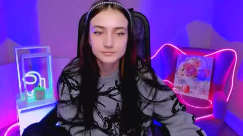 olivia_norton_ online show from December 2, 4:09 pm