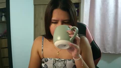 Olivia online show from December 14, 12:22 pm