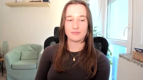 Oliwiaa2004 online show from September 17, 1:20 pm