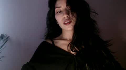 oliviaaa__ online show from June 29, 5:12 pm