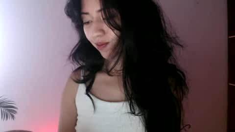 oliviaaa__ online show from June 22, 5:21 pm