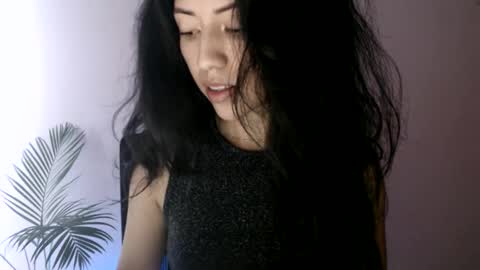 oliviaaa__ online show from April 30, 5:18 pm