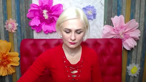 Snapshot of oliviahorst chatting on September 20, 5:28 am OliviaHorst online show from September 20, 5:28 am