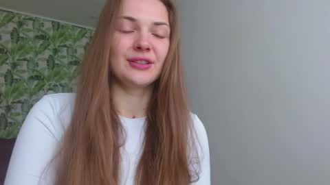 Olivia online show from April 17, 4:25 am