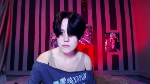 onaloon online show from December 15, 1:55 am