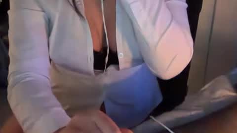 onlylucy online show from July 11, 1:05 am
