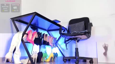 You can call me Sussana  online show from October 24, 11:12 pm