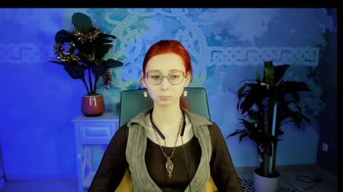 Orianna -  Hi Im into geek culture cosplay crafting LARP games. Shall we play DnD online show from January 9, 1:02 pm