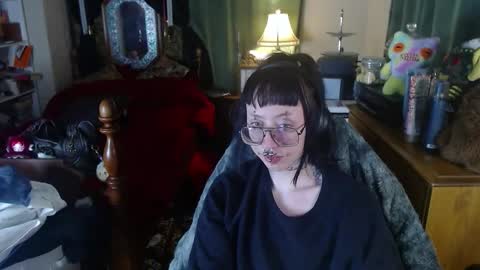 oro  they  them  online show from January 13, 3:01 am