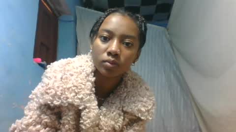 orphanie68 online show from June 29, 5:58 am