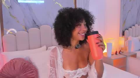 Oshun  online show from November 3, 12:31 pm