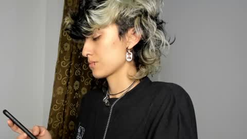 Otto 3 online show from December 27, 4:15 am