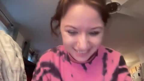 paisleysnowxo online show from November 1, 8:57 pm