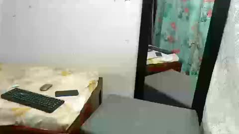 Snapshot of pamela_vasquez chatting on September 24, 1:04 am diana online show from September 24, 1:04 am