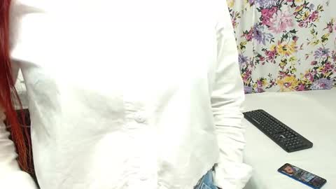 Snapshot of pamela_vasquez chatting on January 5, 11:22 pm diana online show from January 5, 11:22 pm