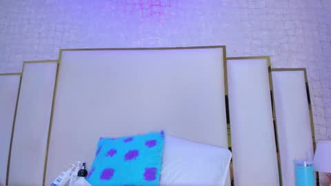 Paola  online show from February 25, 11:53 am