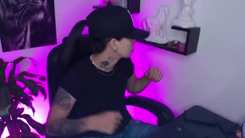 Paris D angelo online show from March 2, 1:58 am