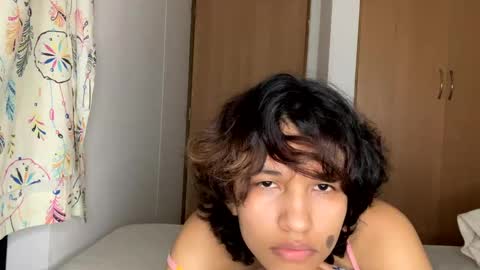 Snapshot of pau_heart chatting on December 11, 5:32 am Paulina        online show from December 11, 5:32 am