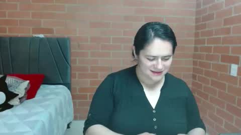 paula__117 online show from April 17, 8:55 pm