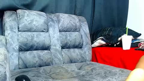 paula_willss online show from February 20, 5:33 am