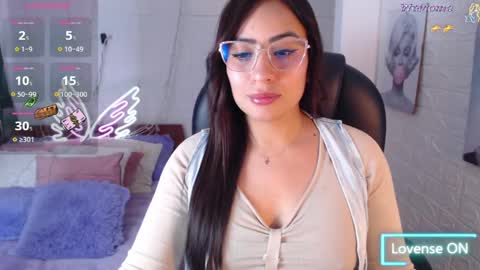 paulina online show from April 12, 4:10 pm