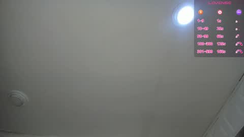 PaulinaSaennz online show from November 4, 1:05 pm